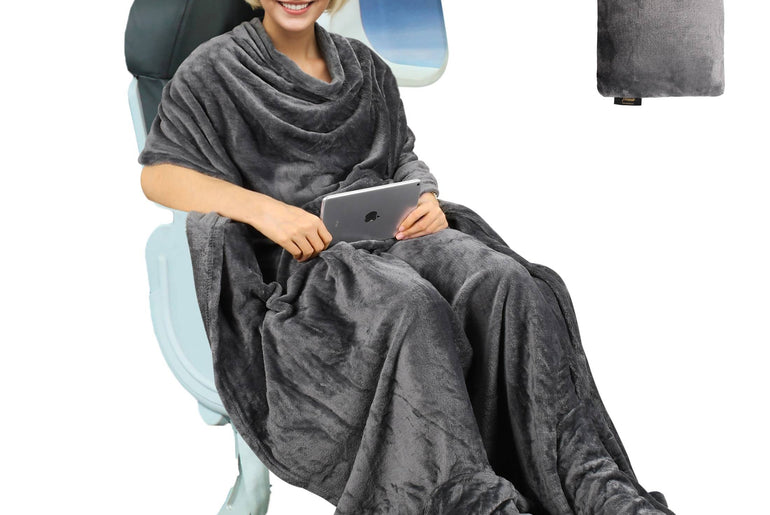 Fleece Travel Blanket with Foot Pockets