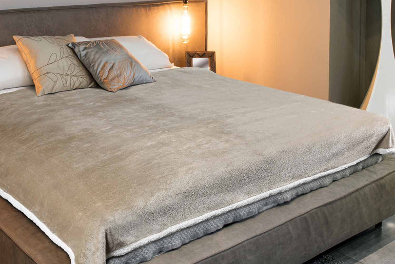 Queen Size Sherpa Throw Blanket back view