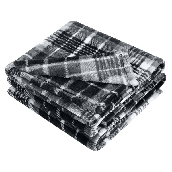 Buffalo Plaid Throw Blanket for Summer close-up detail