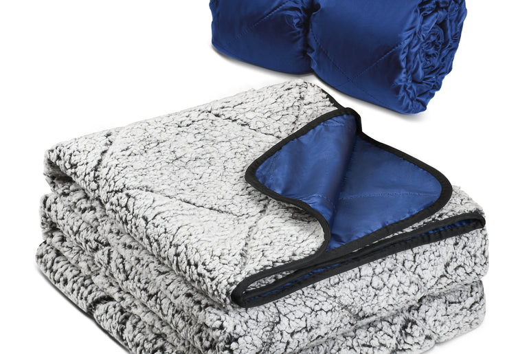 Waterproof Oxford & Plush Outdoor Down Blanket with Sherpa Lining, 60'' x 80''