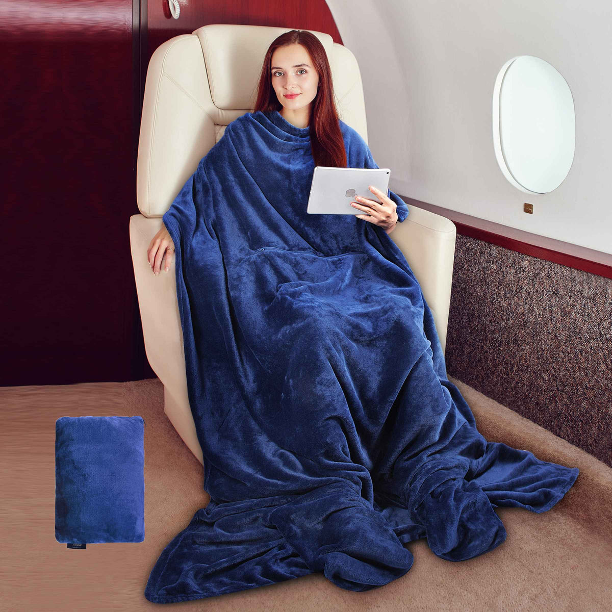 Fleece Travel Blanket with Foot Pockets