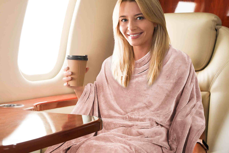 Fleece Travel Blanket with Foot Pockets