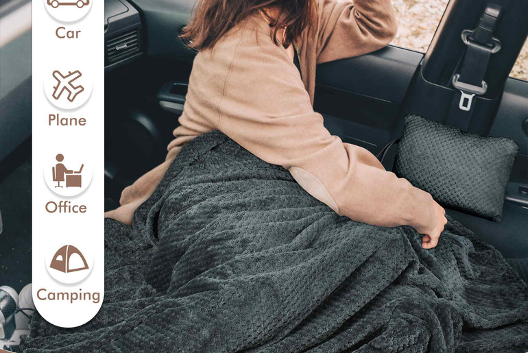 Tirrinia Honeycomb Fleece Travel Blanket with Foot Pockets