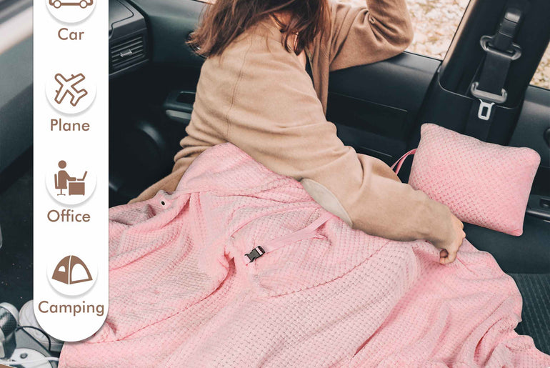 Tirrinia Honeycomb Fleece Travel Blanket with Foot Pockets