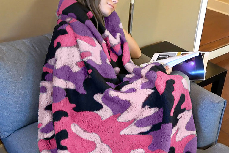 Camo Sherpa Summer Throw Blanket product image 11