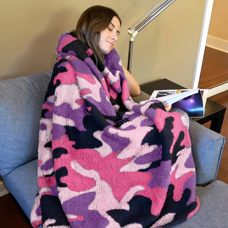 Camo Sherpa Summer Throw Blanket product image 11