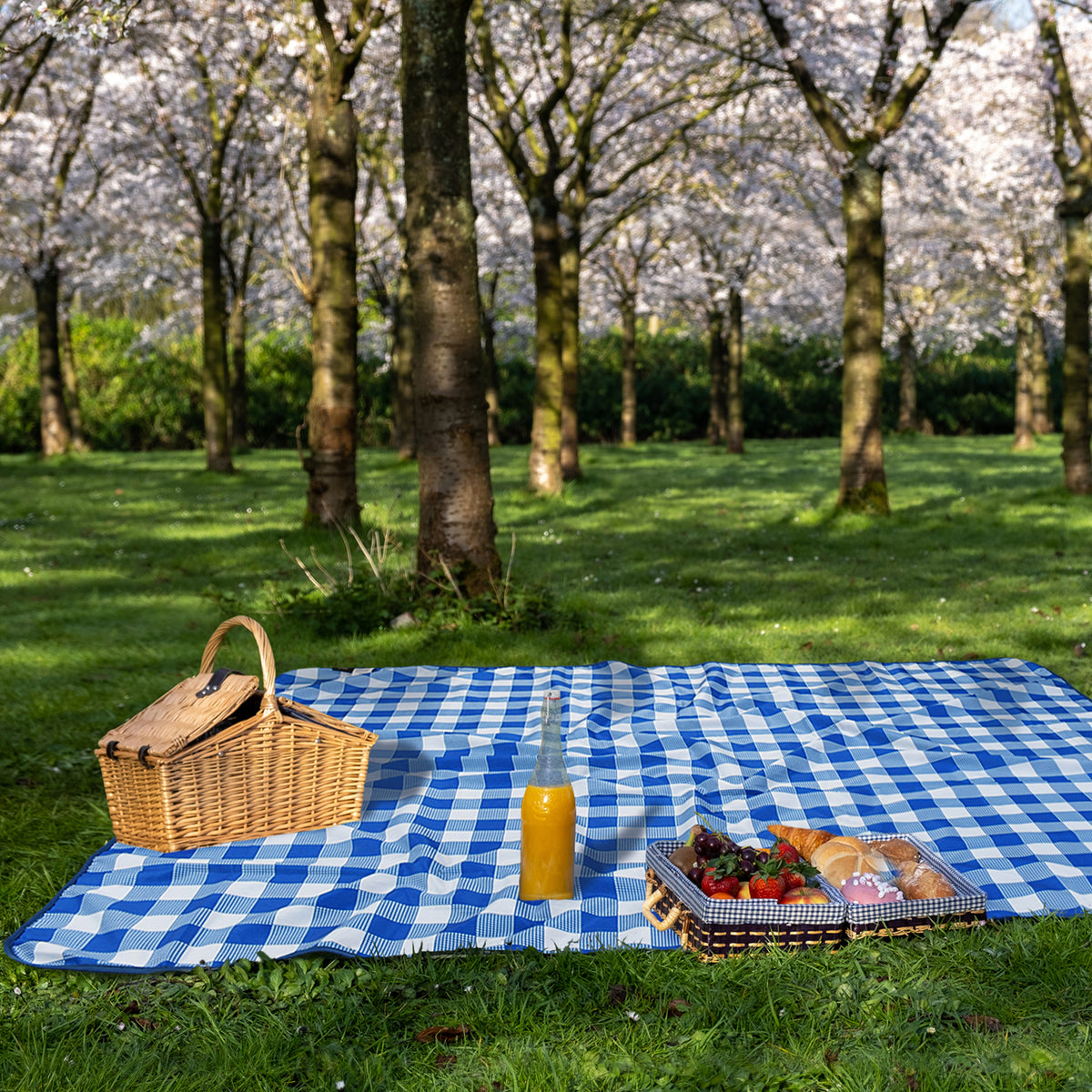 Warp Knit Fabric Camping Waterproof Throw Blanket  for Summer, 60”x 80” product image 5